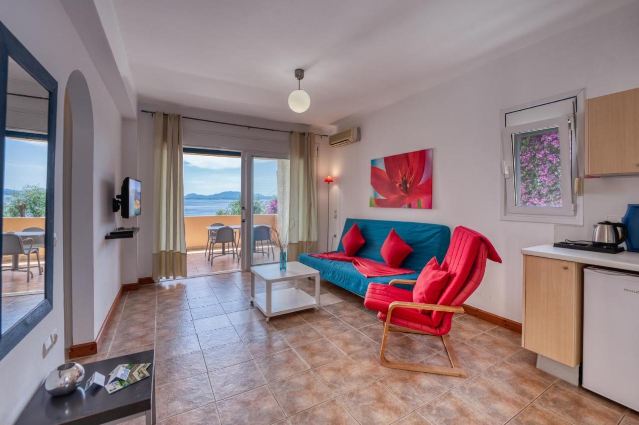 Glyfa Corfu Apartments บาร์บาตี ภายนอก รูปภาพ