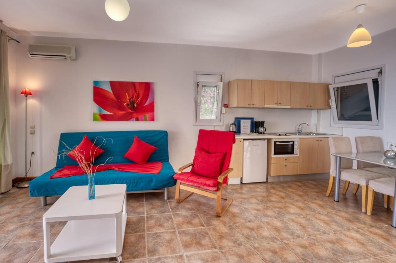 Glyfa Corfu Apartments บาร์บาตี ภายนอก รูปภาพ